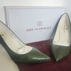 Bruno Magli Women's Green Pumps
